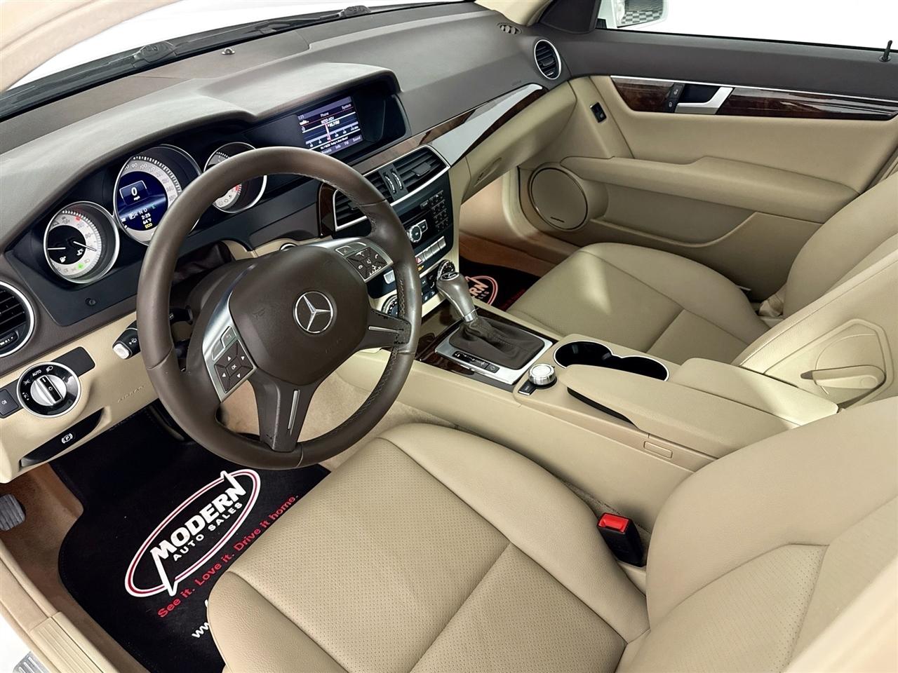 Mercedes-Benz C-Class 4dr Sdn C 300 Sport 4MATIC 2013