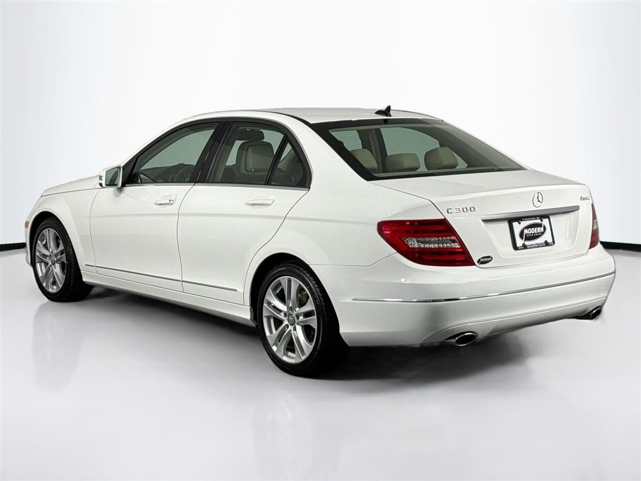 Mercedes-Benz C-Class 4dr Sdn C 300 Sport 4MATIC 2013