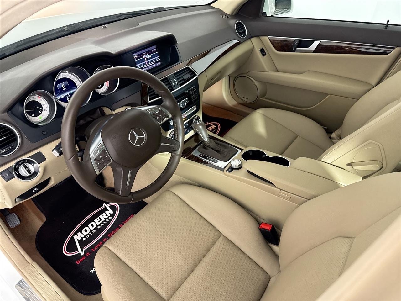 Mercedes-Benz C-Class 4dr Sdn C 300 Sport 4MATIC 2013