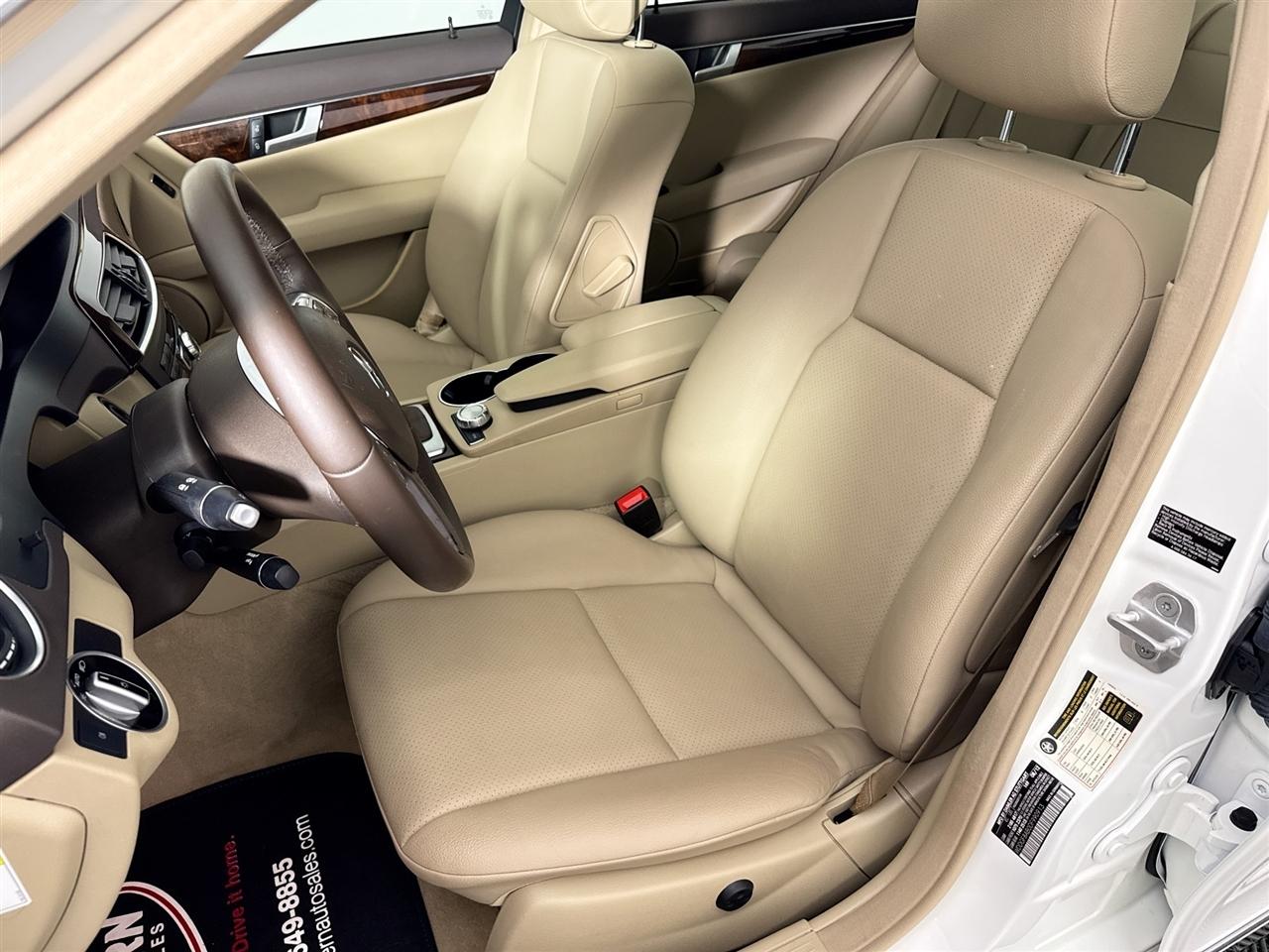 Mercedes-Benz C-Class 4dr Sdn C 300 Sport 4MATIC 2013