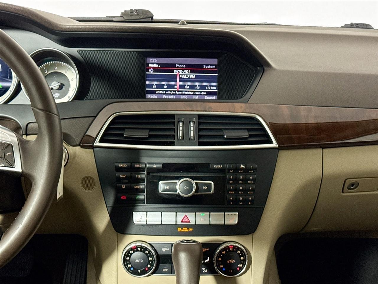 Mercedes-Benz C-Class 4dr Sdn C 300 Sport 4MATIC 2013