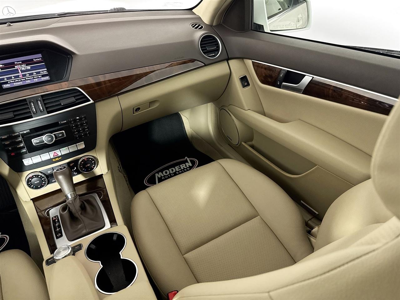 Mercedes-Benz C-Class 4dr Sdn C 300 Sport 4MATIC 2013