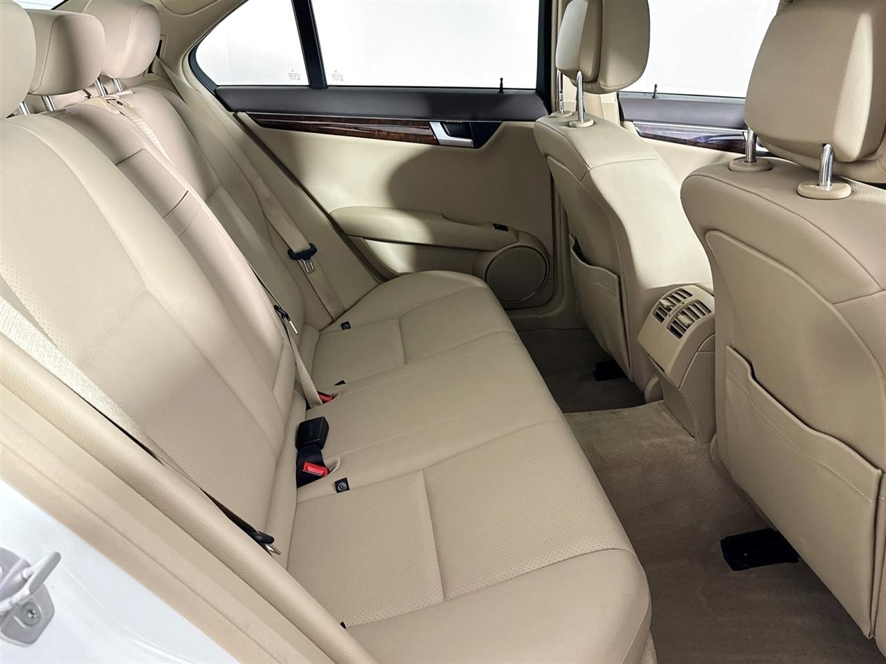 Mercedes-Benz C-Class 4dr Sdn C 300 Sport 4MATIC 2013