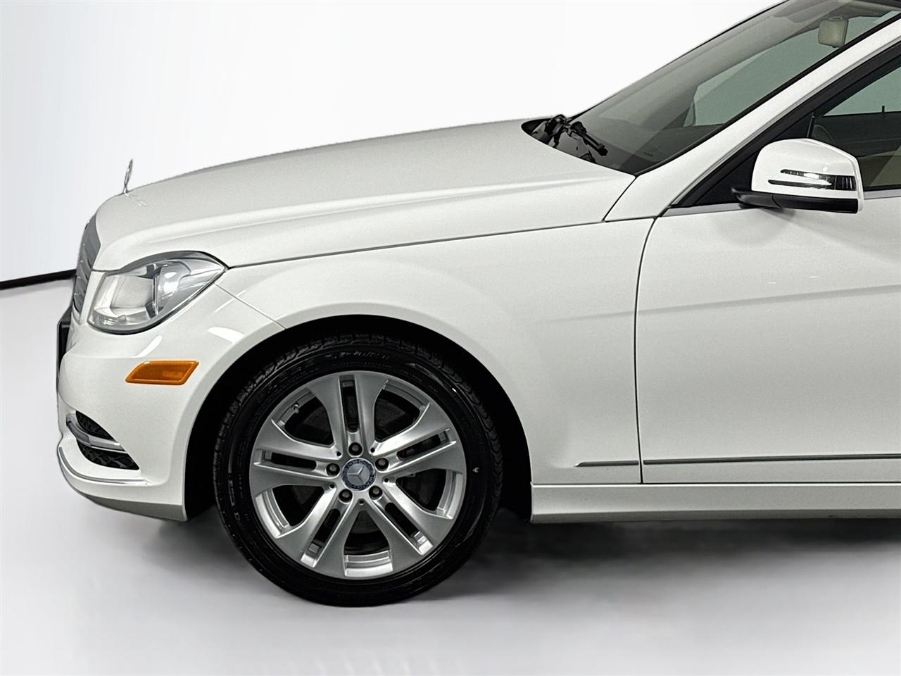 Mercedes-Benz C-Class 4dr Sdn C 300 Sport 4MATIC 2013