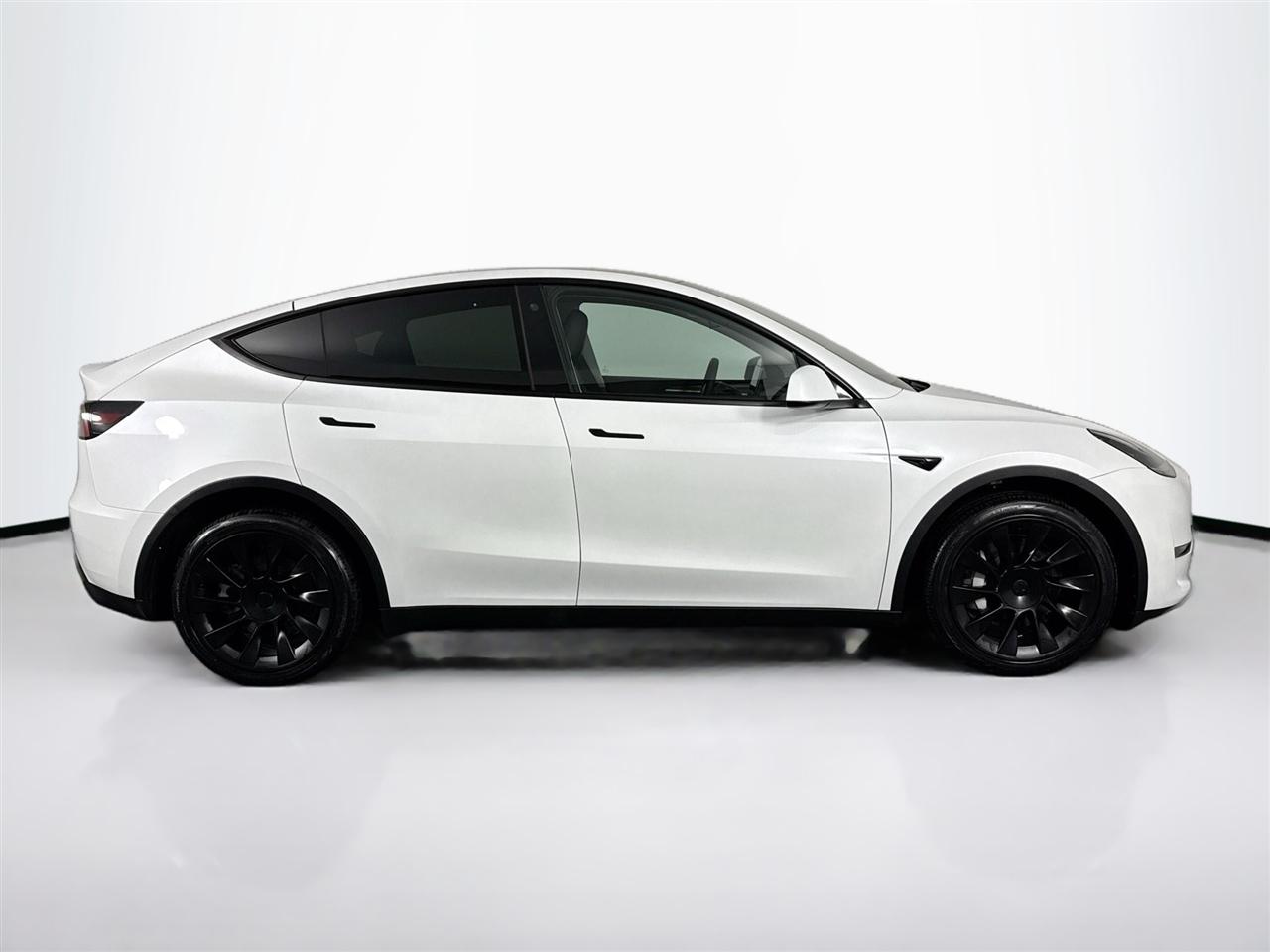 Tesla Model Y Long Range AWD 2023