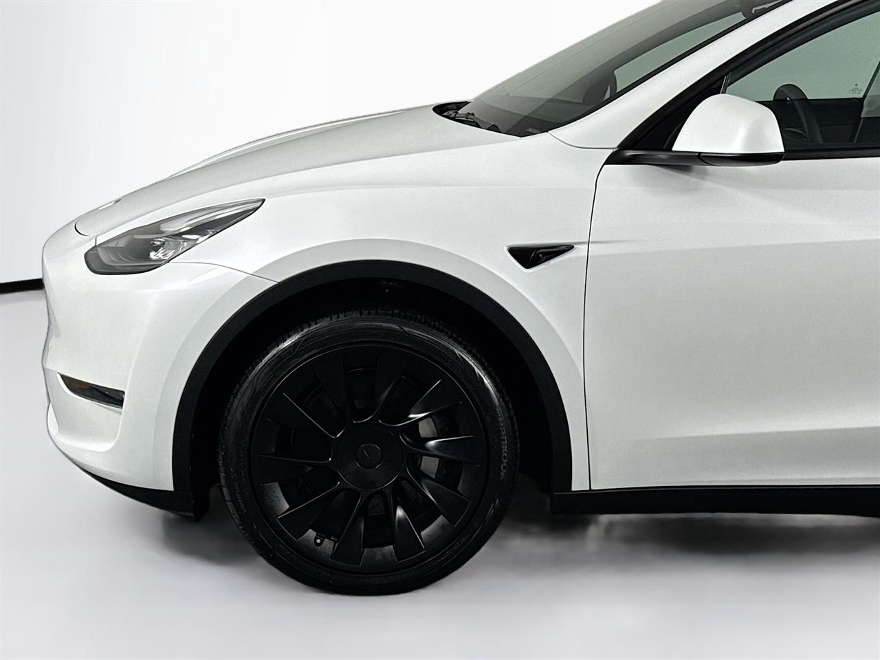 Tesla Model Y Long Range AWD 2023
