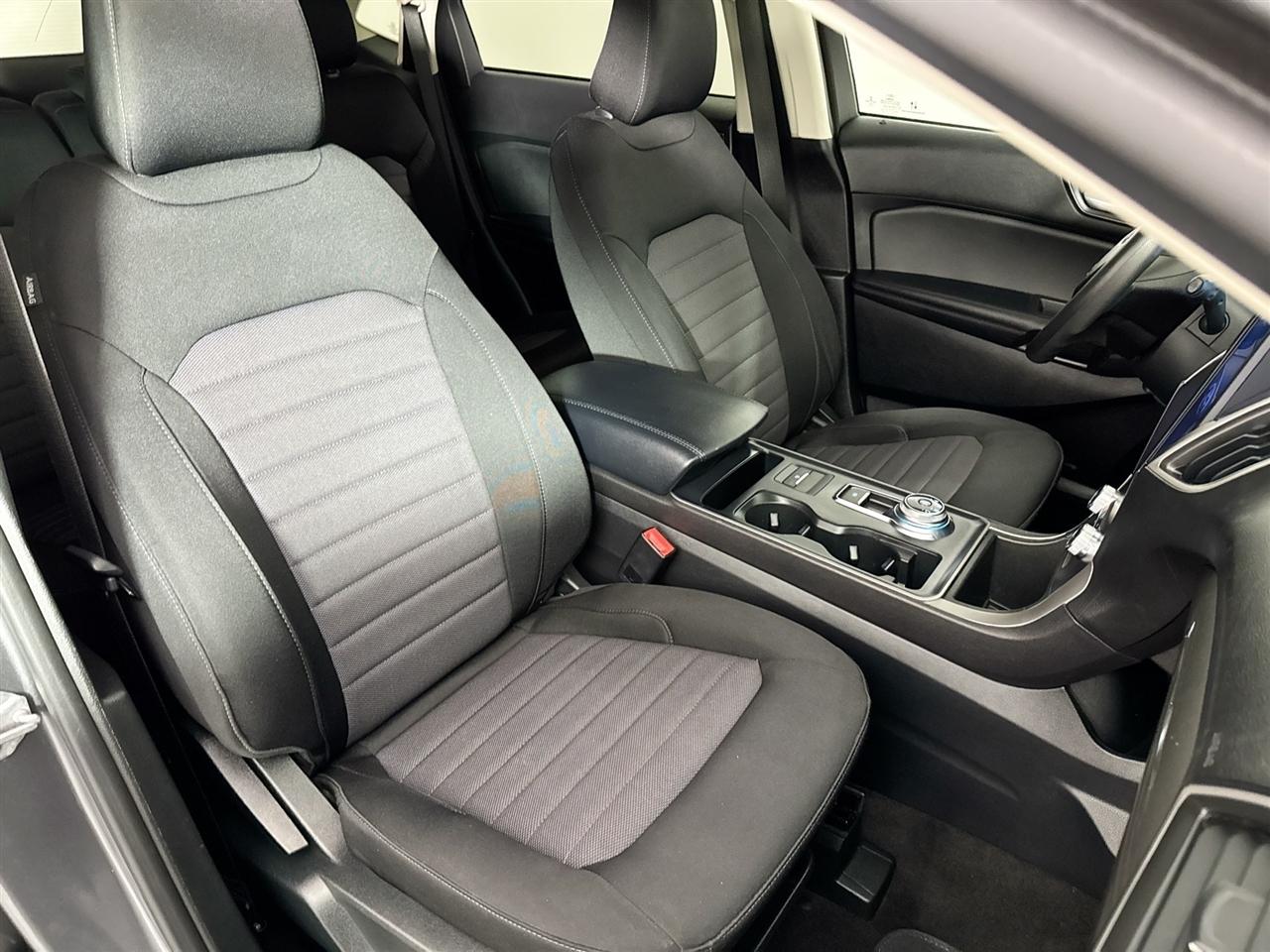 Ford Edge SE AWD 2022