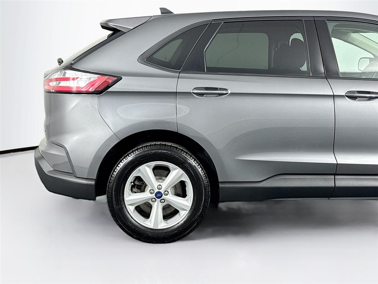 Ford Edge SE AWD 2022