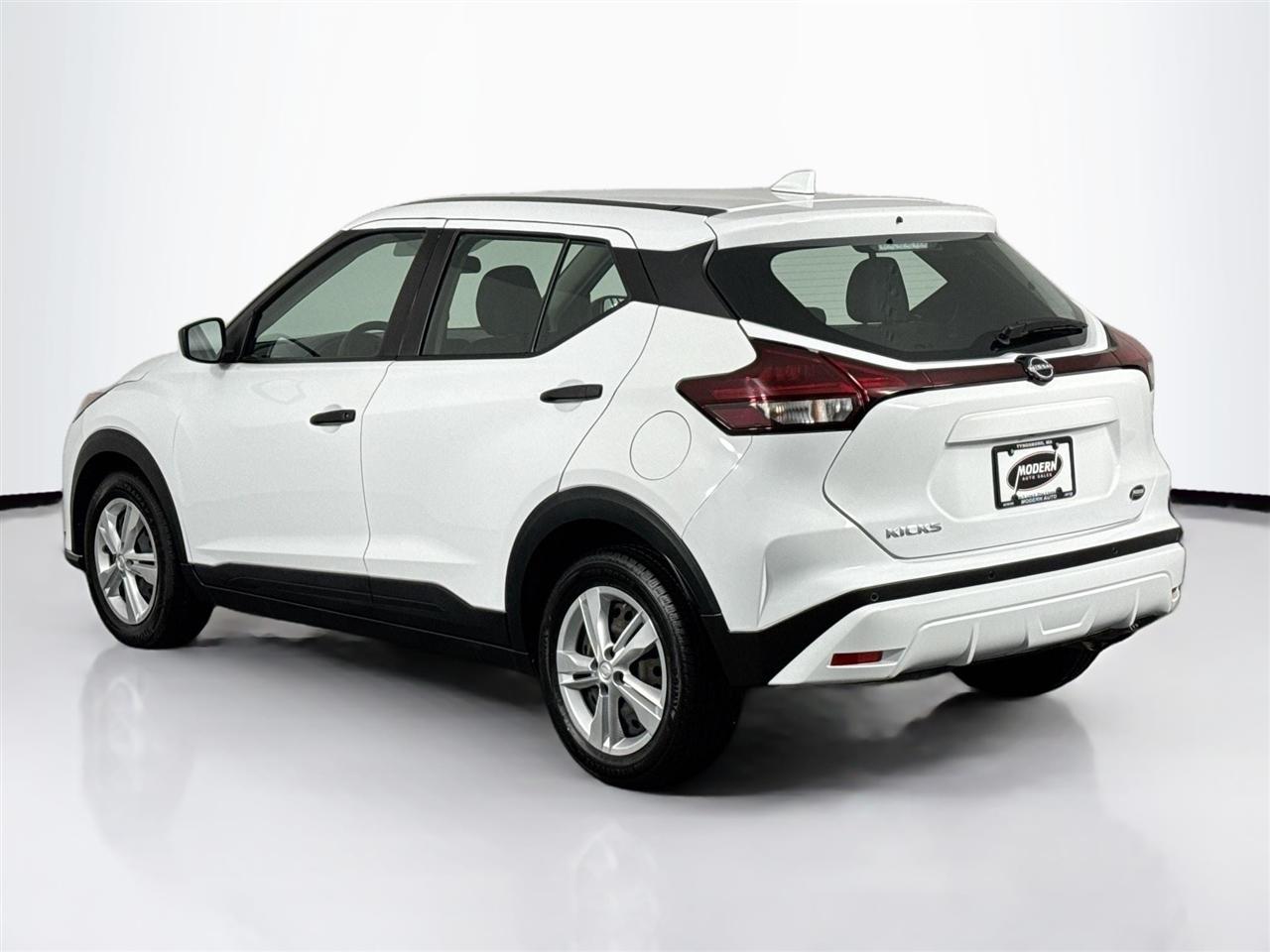 Nissan Kicks S FWD 2023