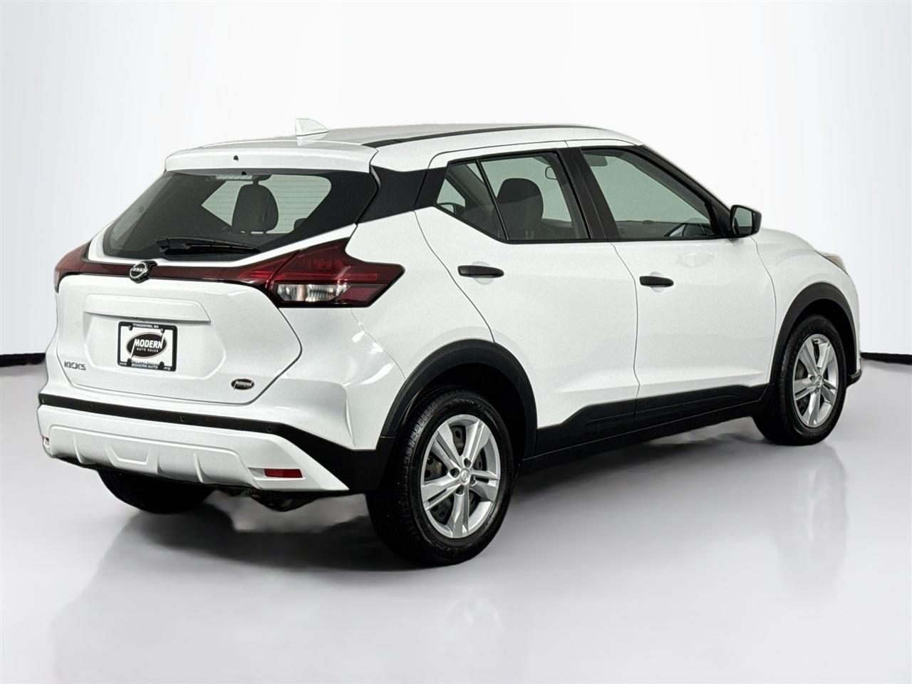 Nissan Kicks S FWD 2023