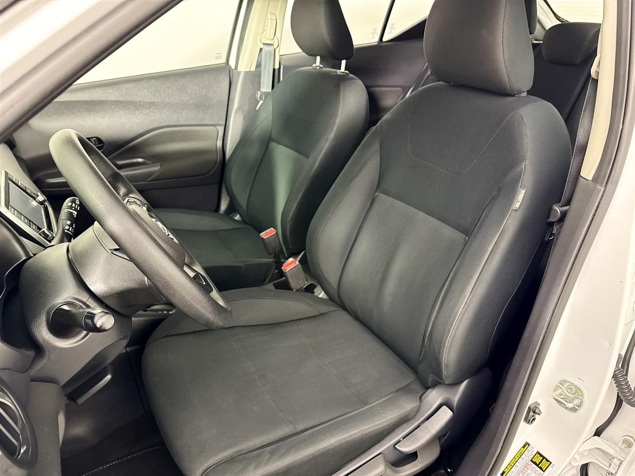 Nissan Kicks S FWD 2023