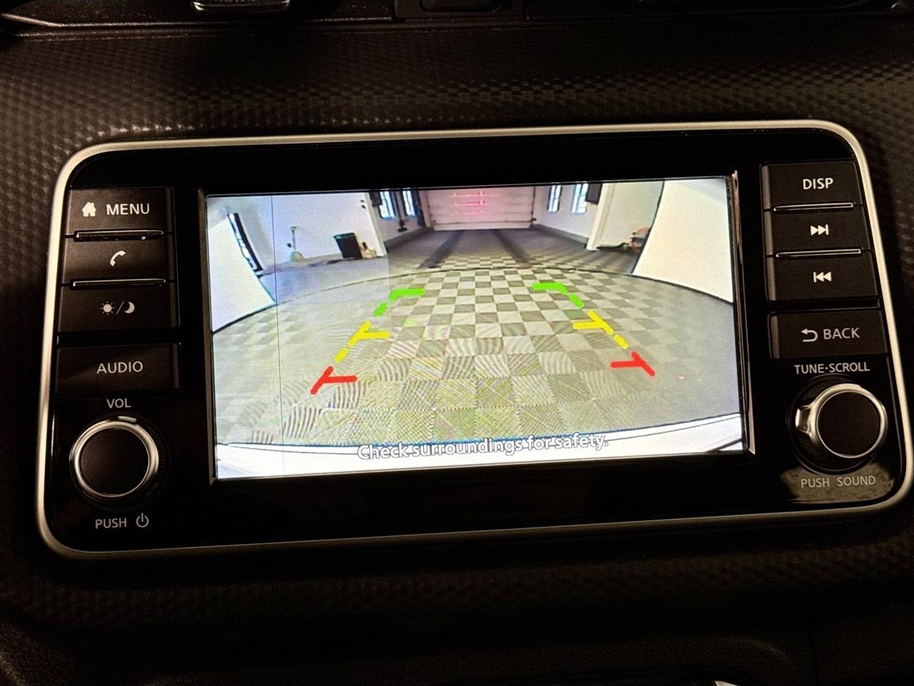 Nissan Kicks S FWD 2023