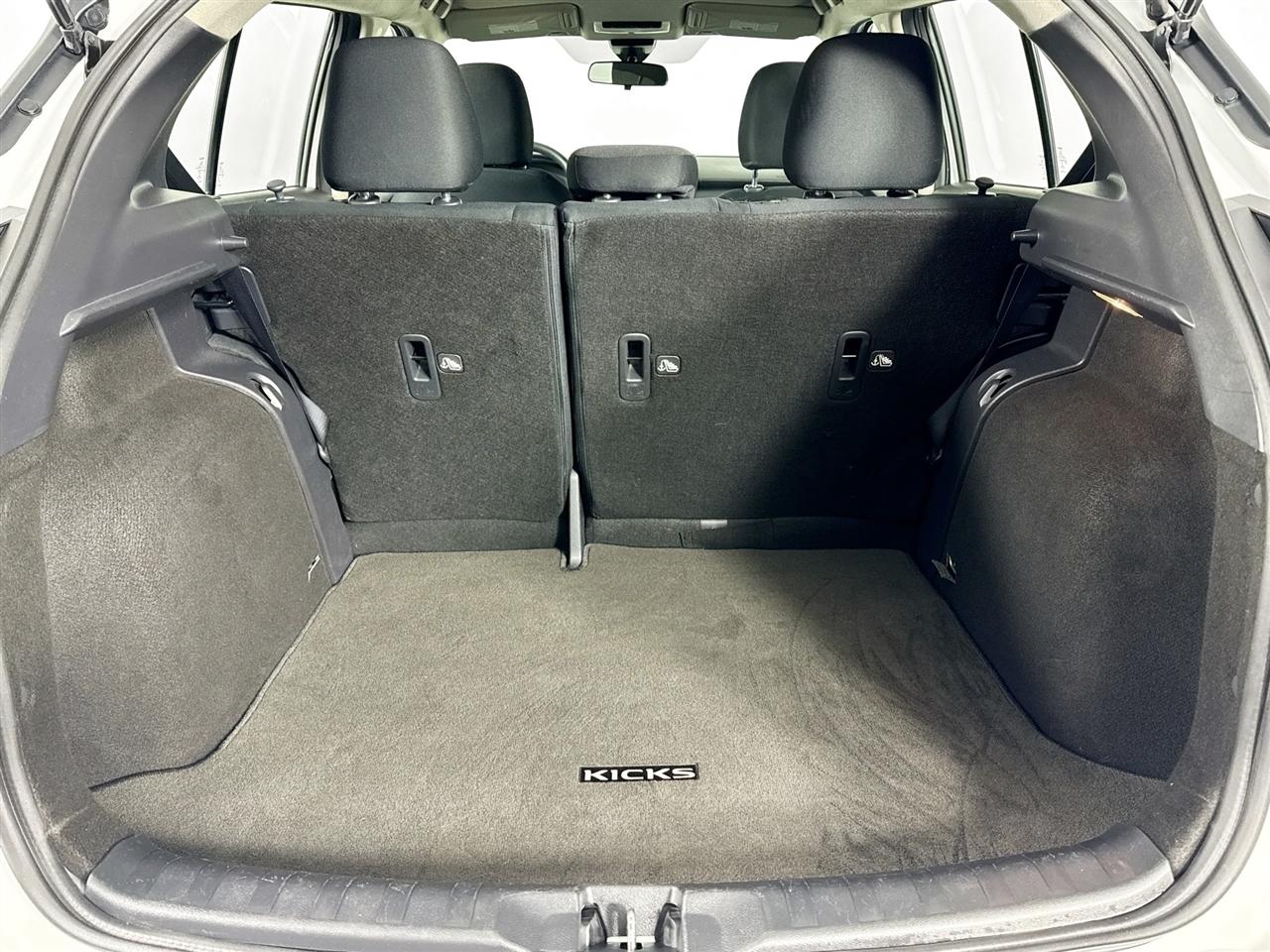 Nissan Kicks S FWD 2023