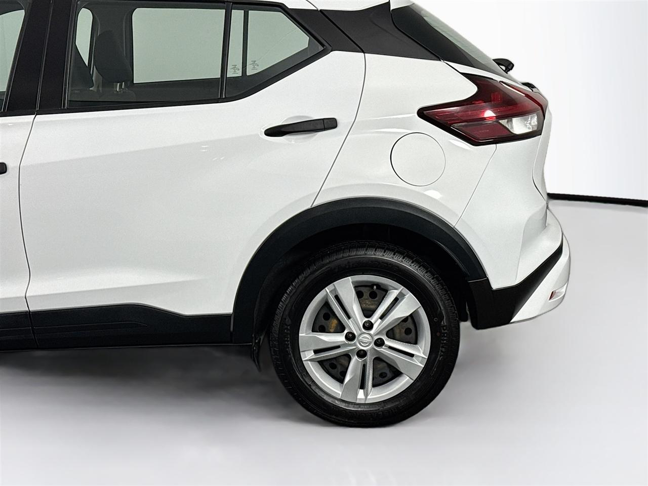 Nissan Kicks S FWD 2023