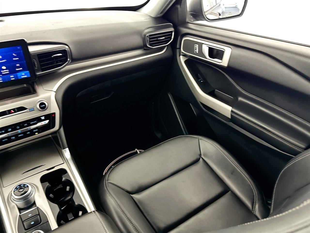 Ford Explorer XLT 4WD 2021