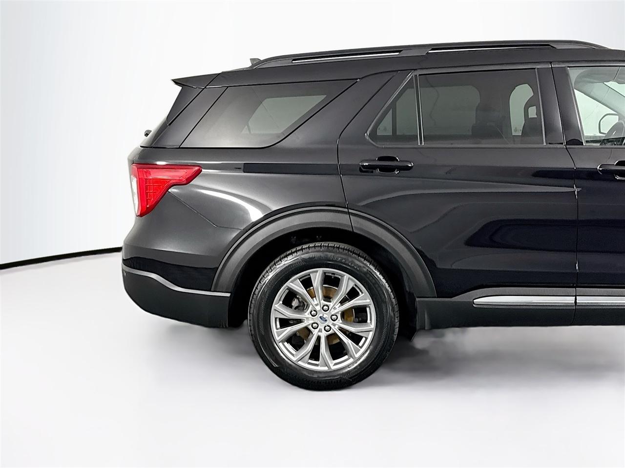 Ford Explorer XLT 4WD 2021