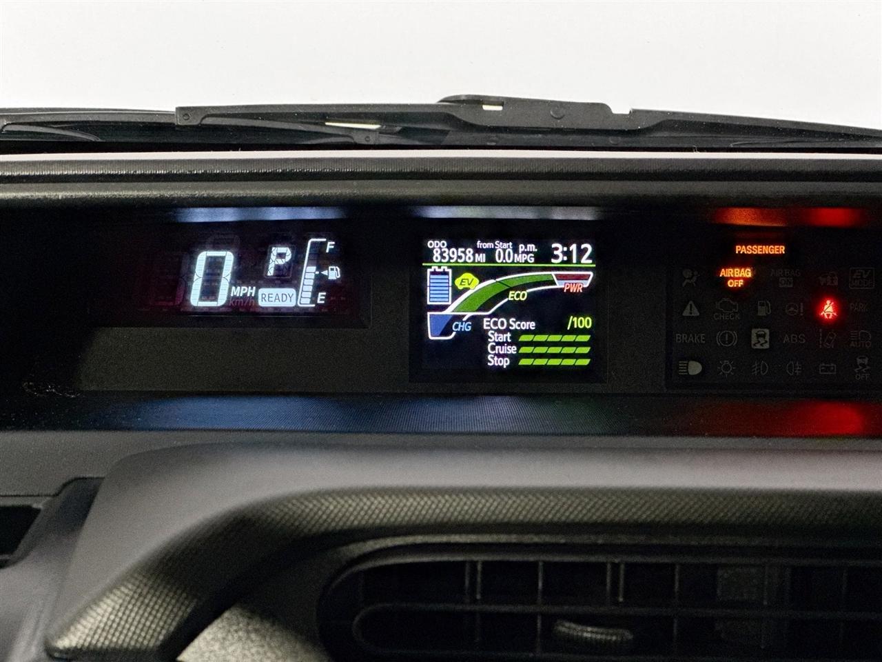 Toyota Prius c 5dr HB Persona Series (Natl) 2016