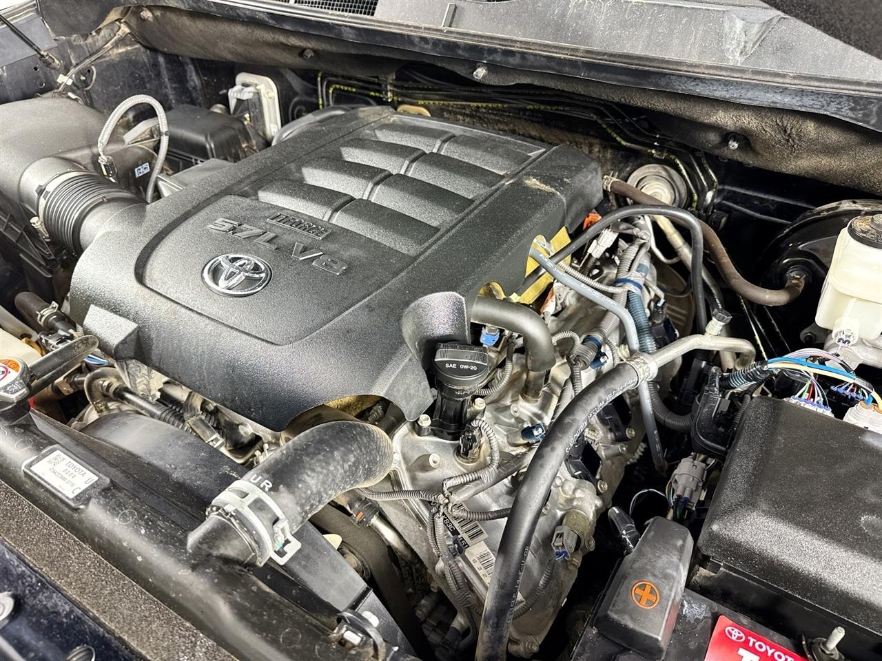 Toyota Tundra 4WD 1794 Edition CrewMax 5.5' Bed 5.7L (Natl) 2018