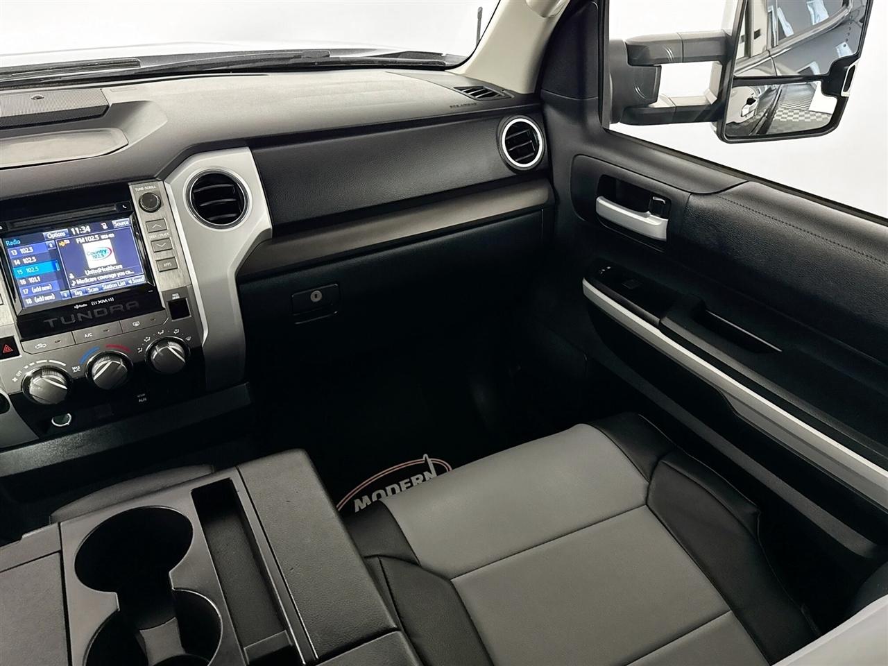 Toyota Tundra 4WD 1794 Edition CrewMax 5.5' Bed 5.7L (Natl) 2018