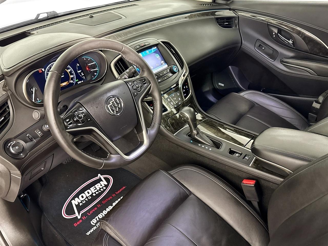 Buick LaCrosse 4dr Sdn Leather AWD 2015