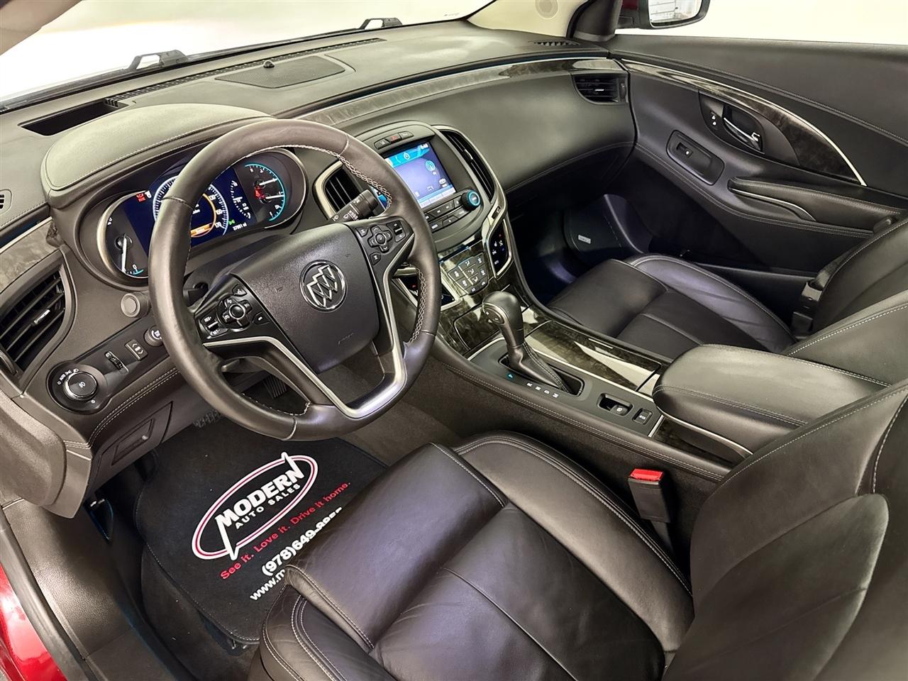 Buick LaCrosse 4dr Sdn Leather AWD 2015