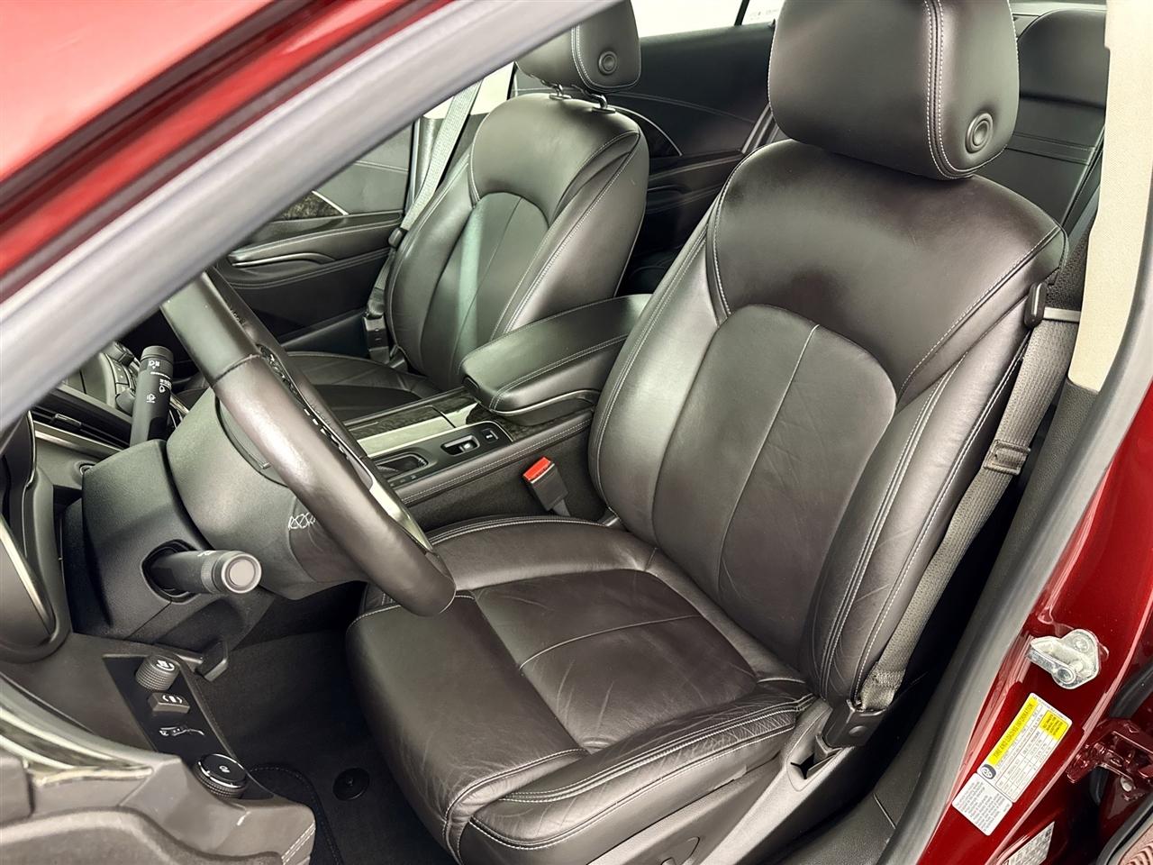 Buick LaCrosse 4dr Sdn Leather AWD 2015