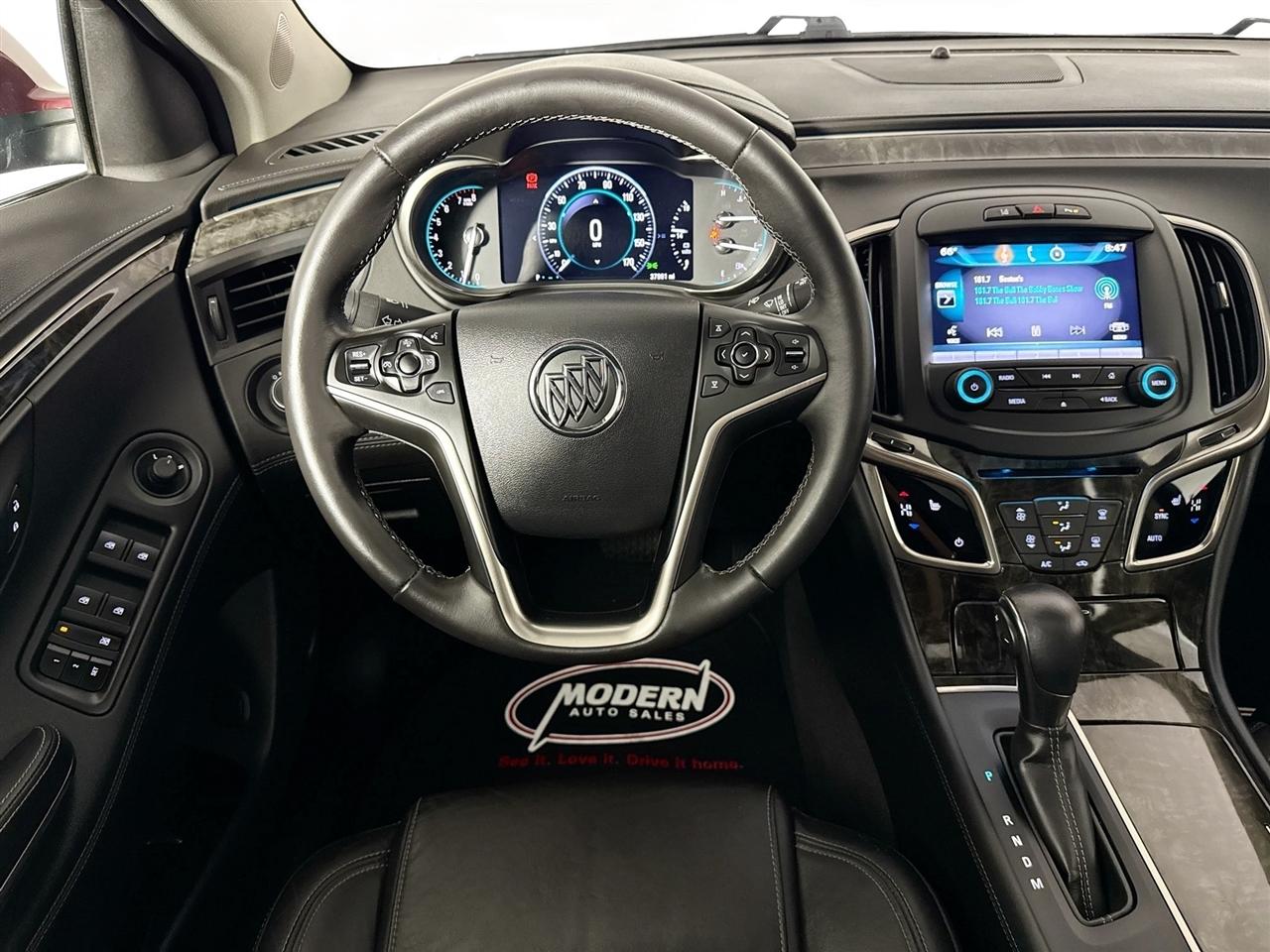 Buick LaCrosse 4dr Sdn Leather AWD 2015