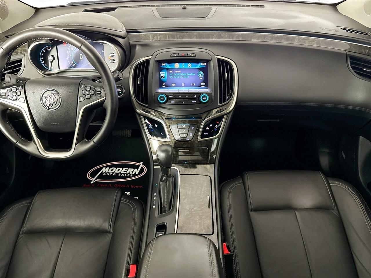 Buick LaCrosse 4dr Sdn Leather AWD 2015