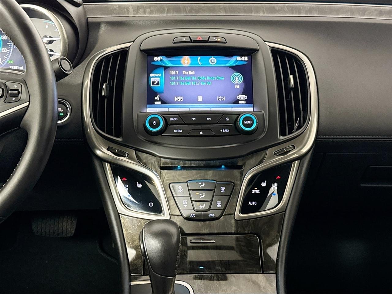 Buick LaCrosse 4dr Sdn Leather AWD 2015