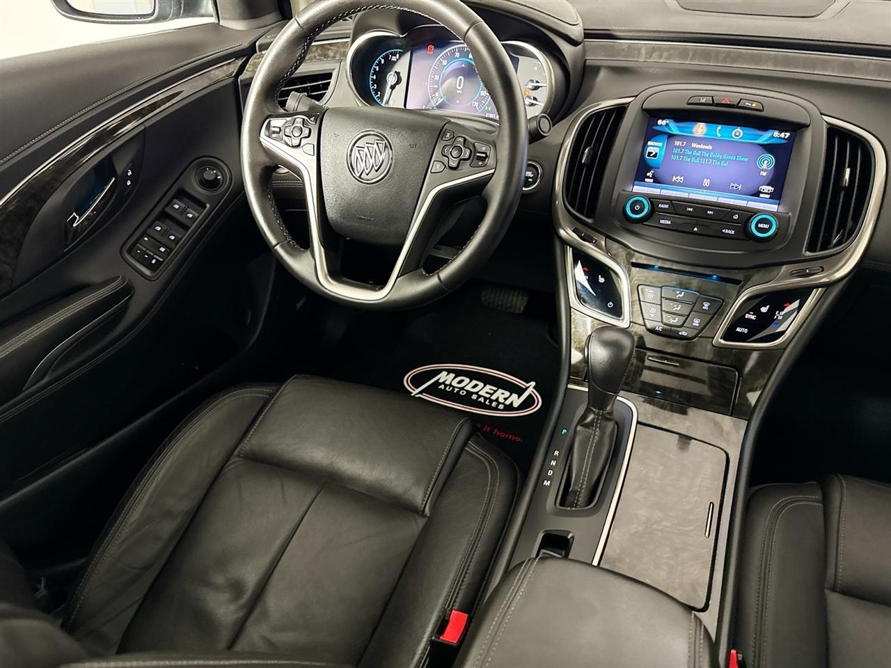 Buick LaCrosse 4dr Sdn Leather AWD 2015