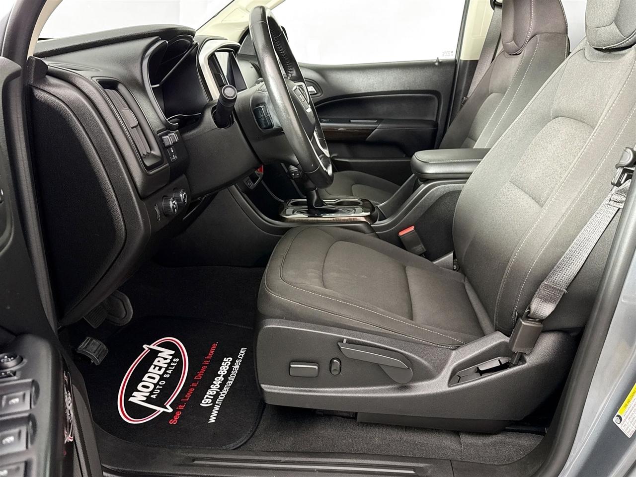 GMC Canyon 4WD Crew Cab 128" SLE 2020