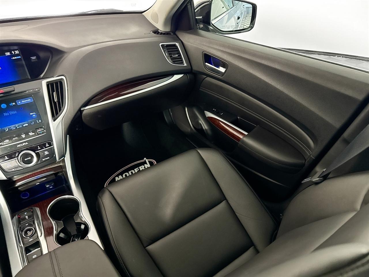 Acura TLX 4dr Sdn FWD V6 2016