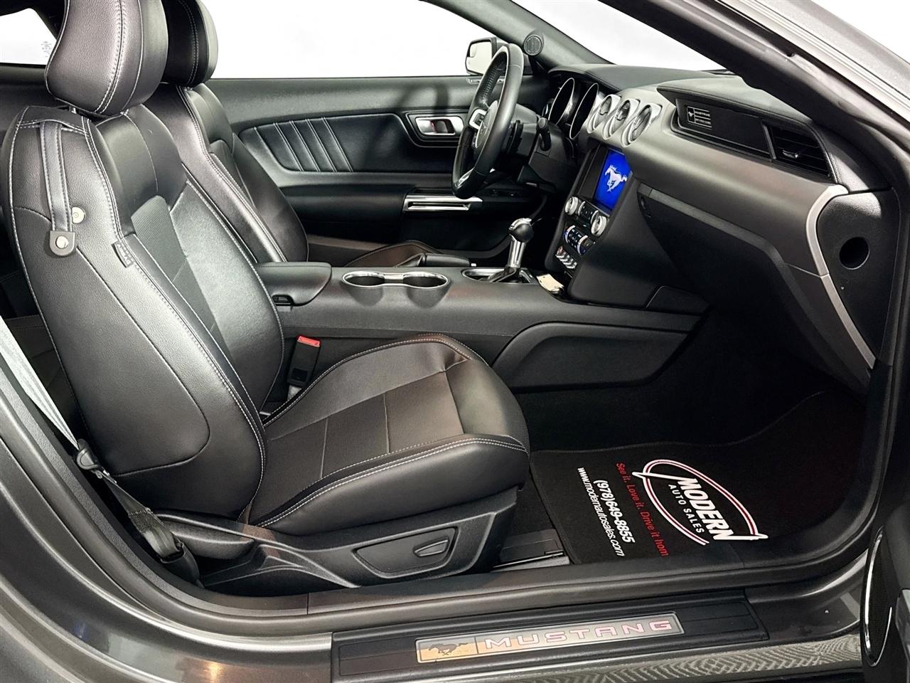 Ford Mustang GT Fastback 2020