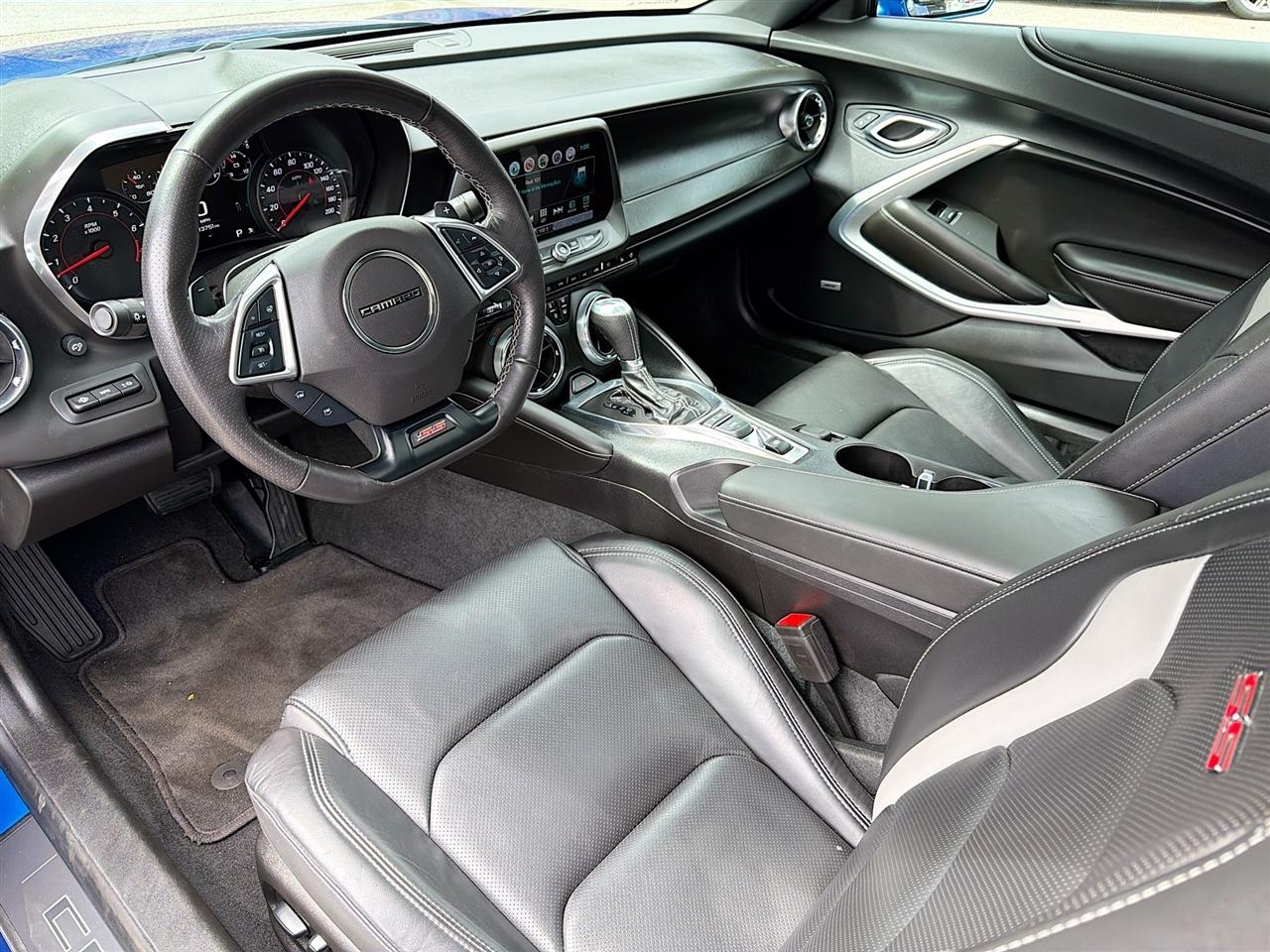 Chevrolet Camaro 2dr Cpe 2SS 2018