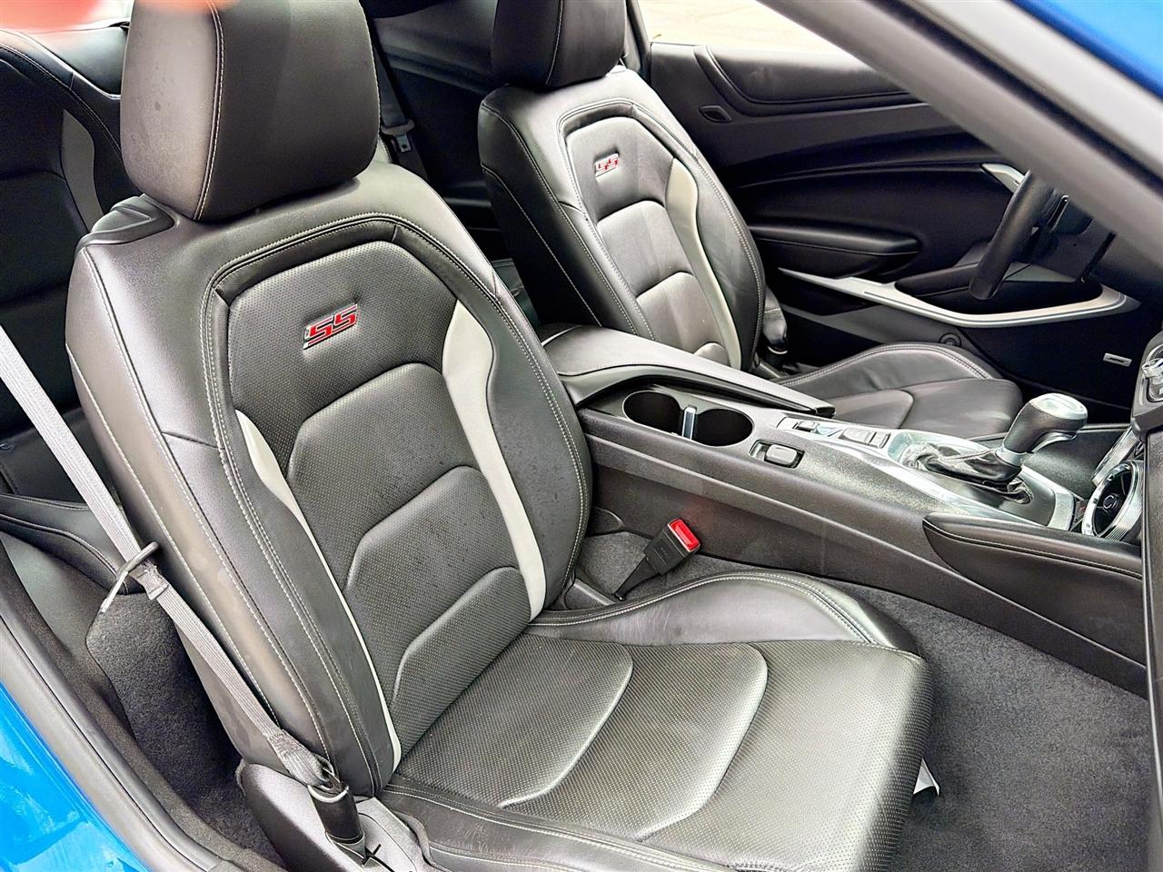 Chevrolet Camaro 2dr Cpe 2SS 2018