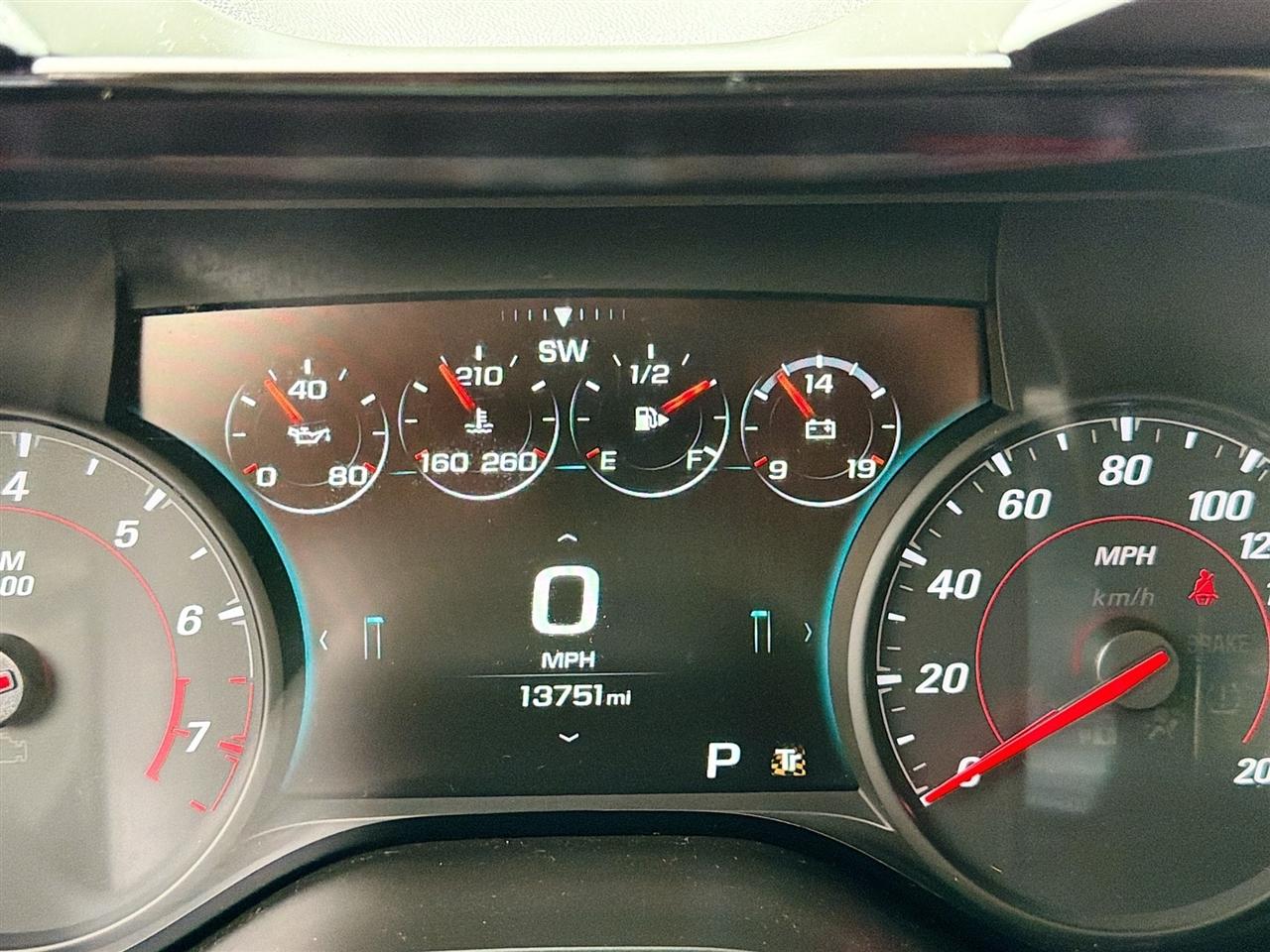 Chevrolet Camaro 2dr Cpe 2SS 2018