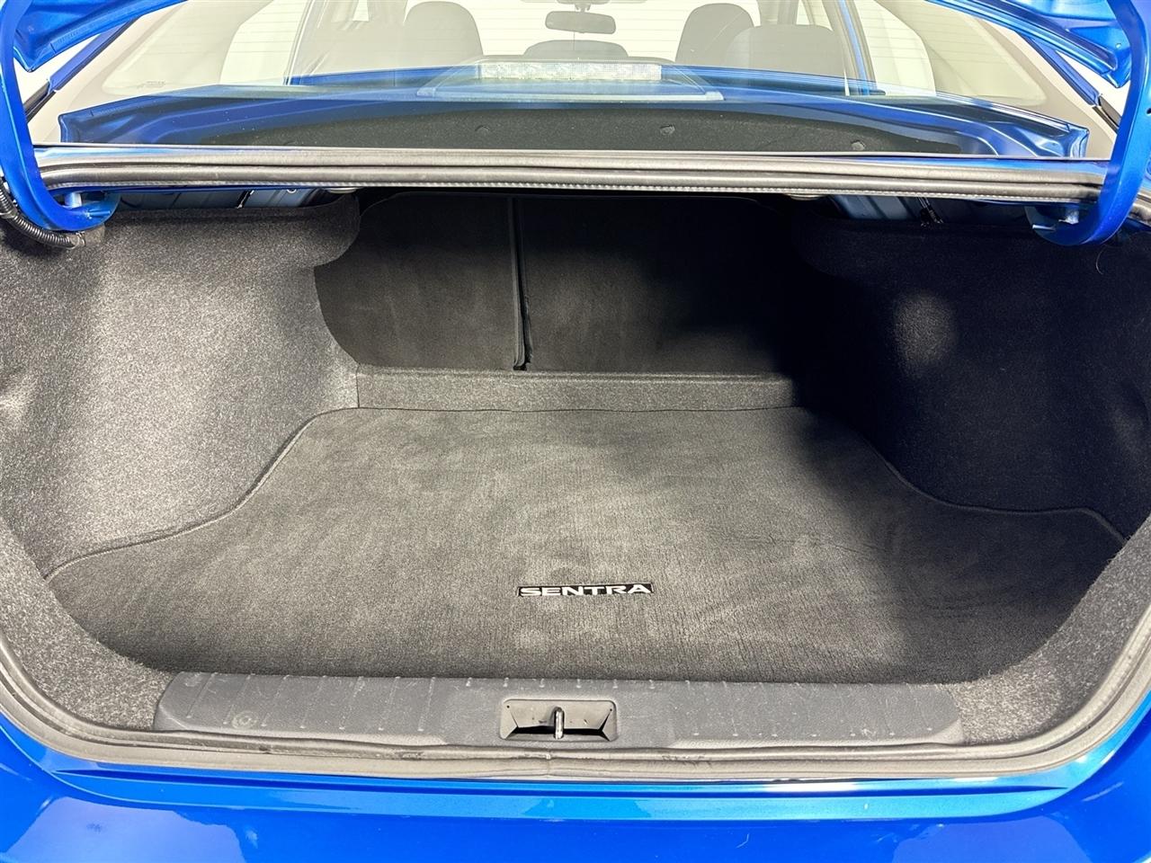 Nissan Sentra SV CVT 2022