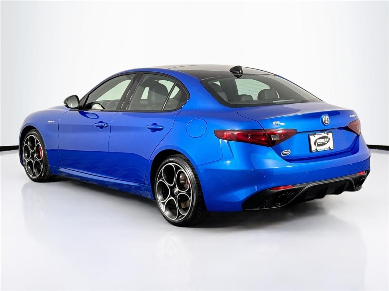 Alfa Romeo Giulia Veloce AWD 2022