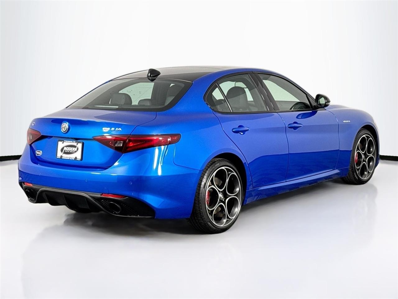 Alfa Romeo Giulia Veloce AWD 2022