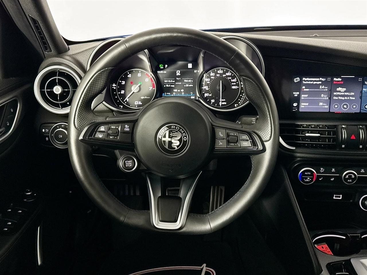 Alfa Romeo Giulia Veloce AWD 2022