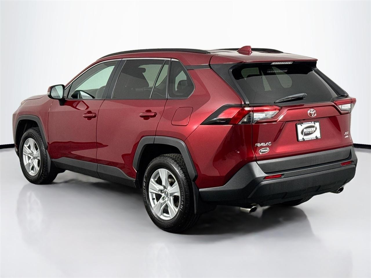 Toyota RAV4 XLE AWD (Natl) 2020