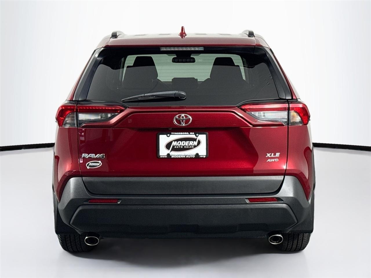 Toyota RAV4 XLE AWD (Natl) 2020
