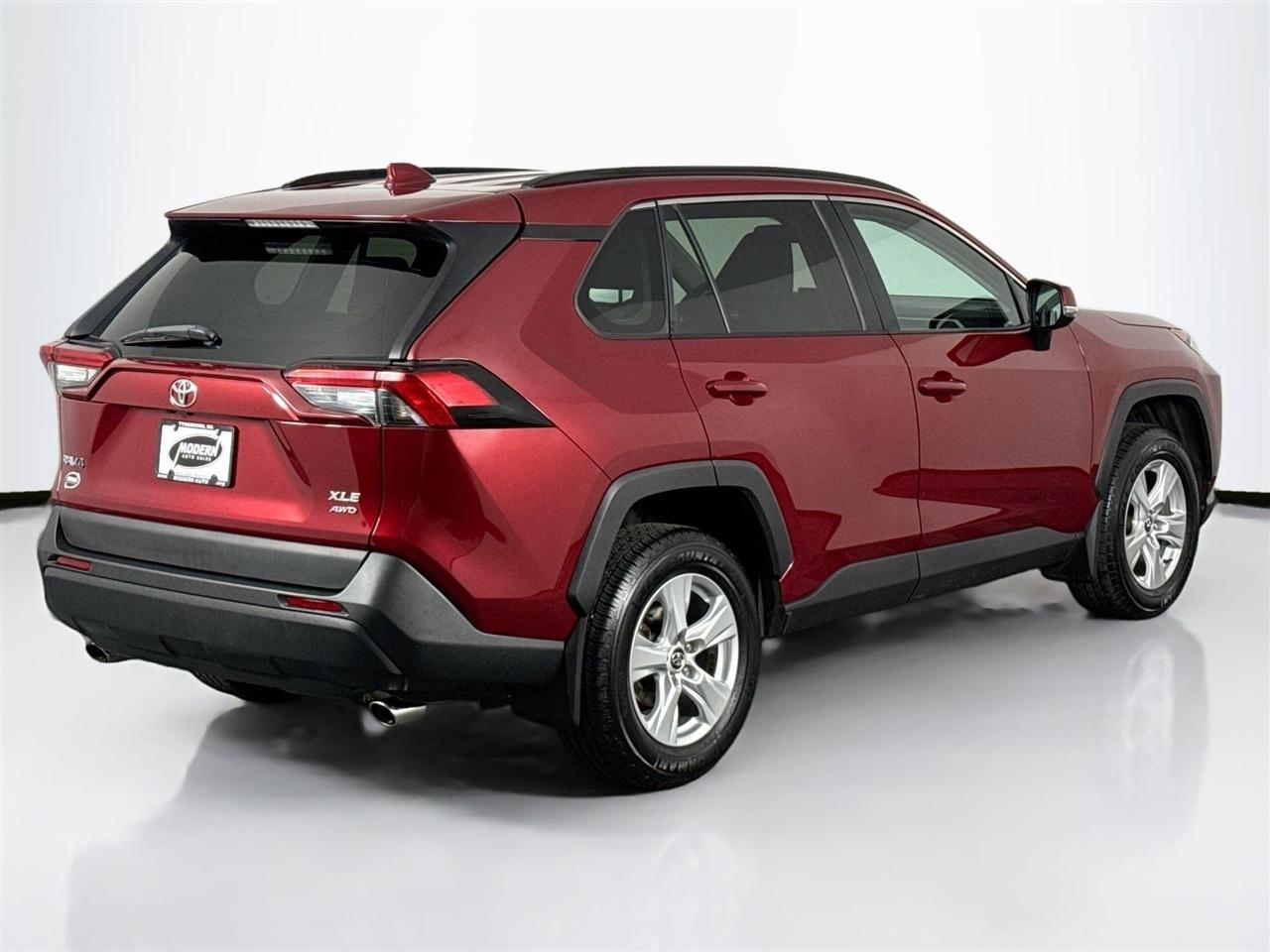Toyota RAV4 XLE AWD (Natl) 2020