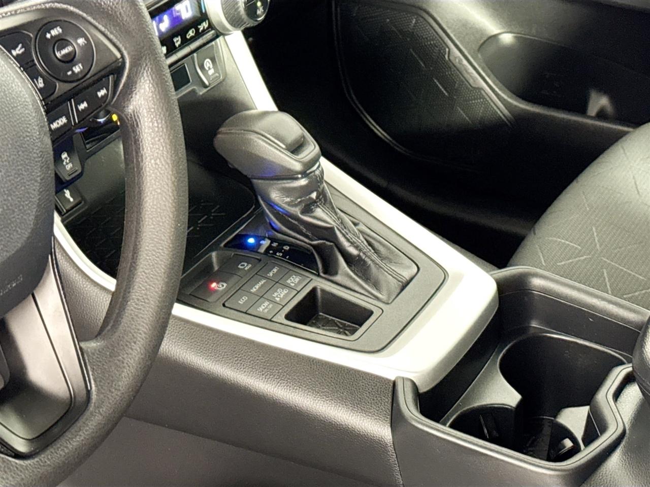 Toyota RAV4 XLE AWD (Natl) 2020