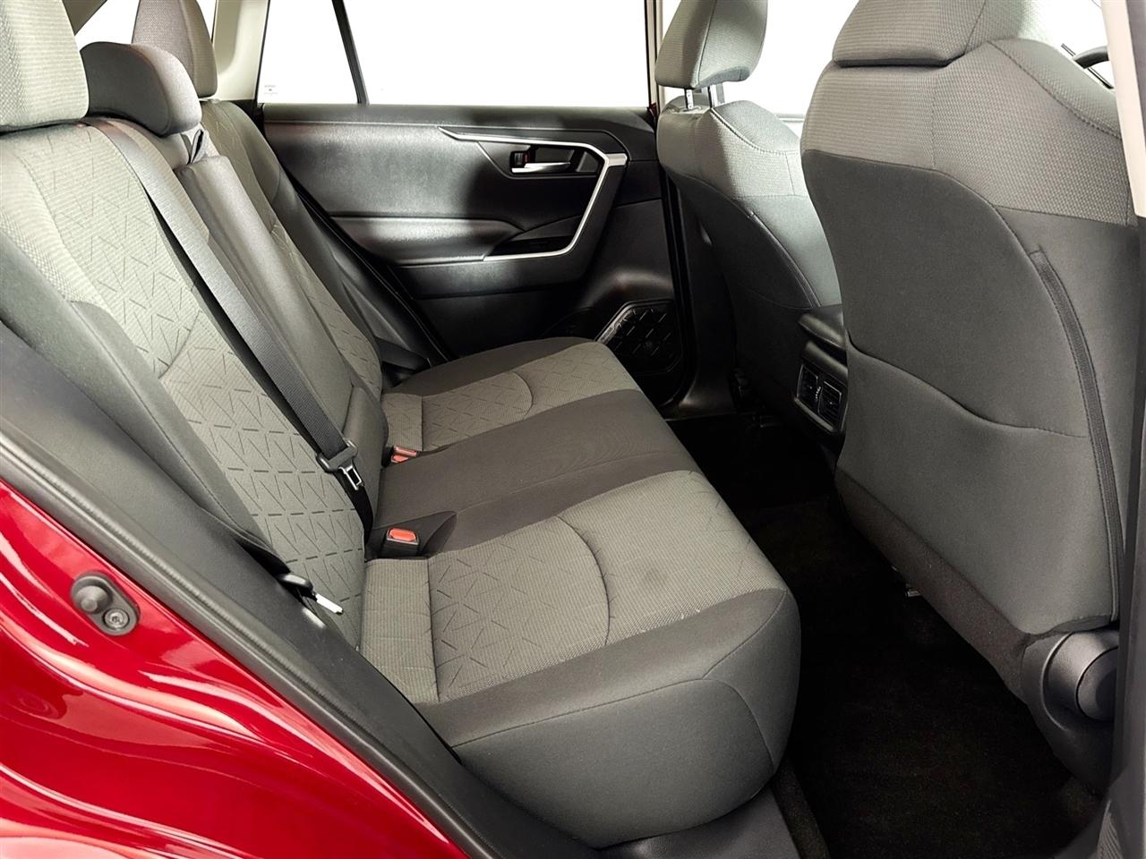 Toyota RAV4 XLE AWD (Natl) 2020