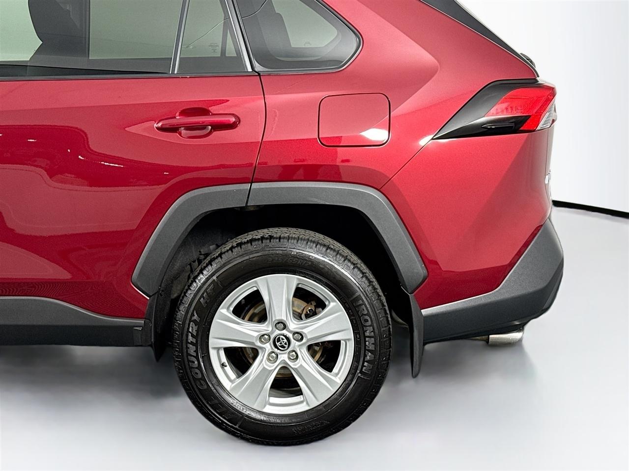 Toyota RAV4 XLE AWD (Natl) 2020