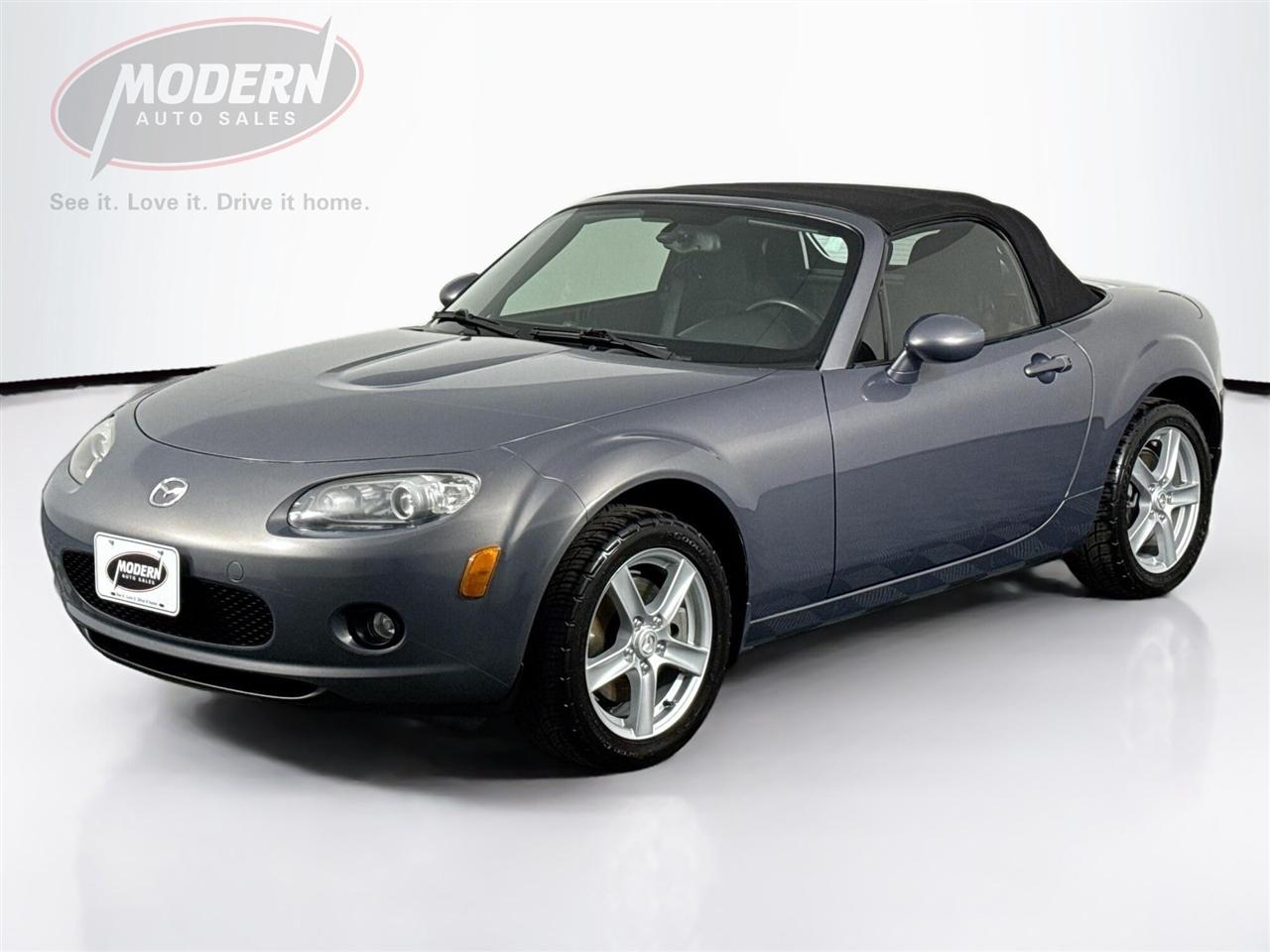 Mazda MX-5 Miata 2dr Conv Touring Manual 2006