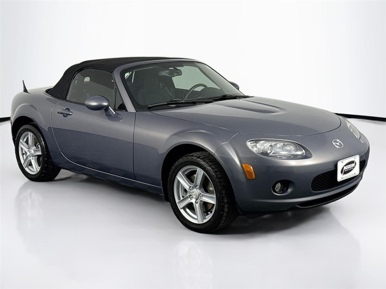 Mazda MX-5 Miata 2dr Conv Touring Manual 2006