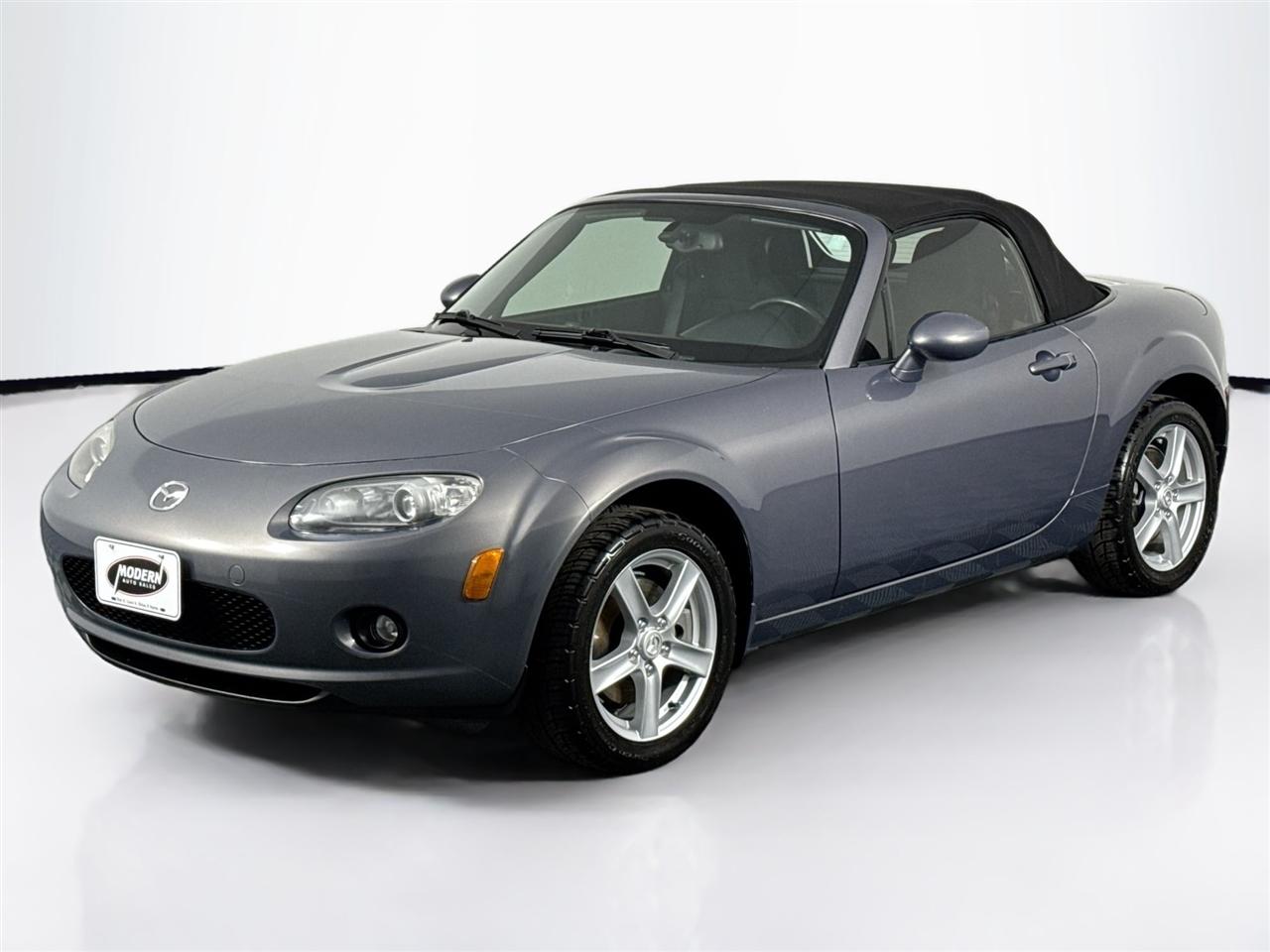 Mazda MX-5 Miata 2dr Conv Touring Manual 2006