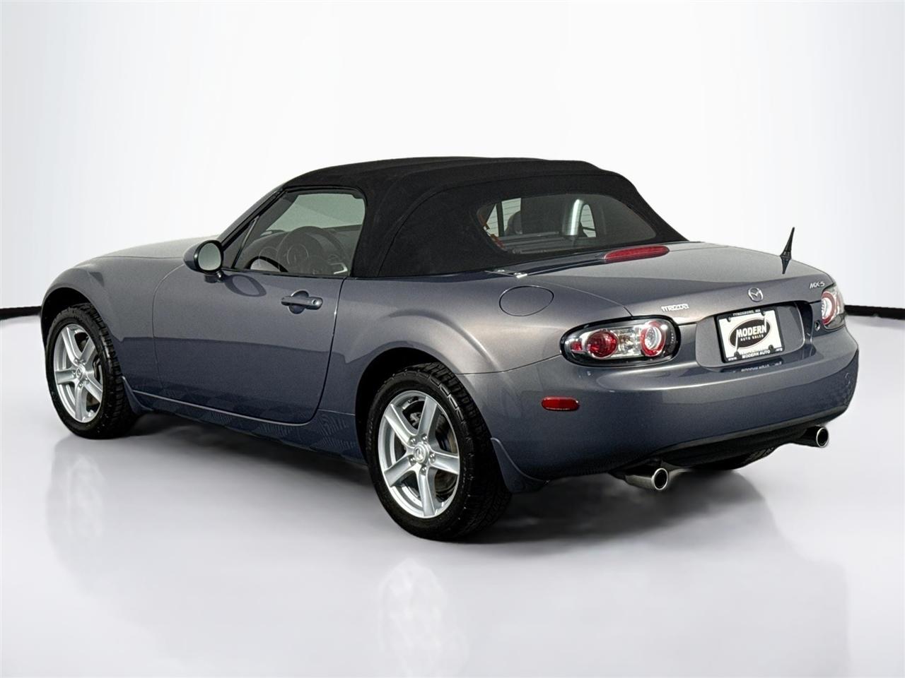 Mazda MX-5 Miata 2dr Conv Touring Manual 2006